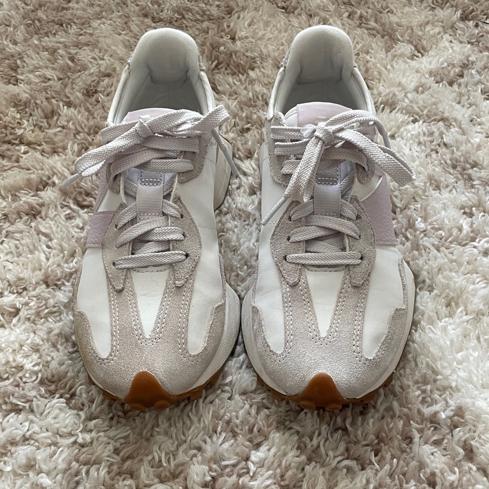 New Balance 327 White and Light Pink Sneakers